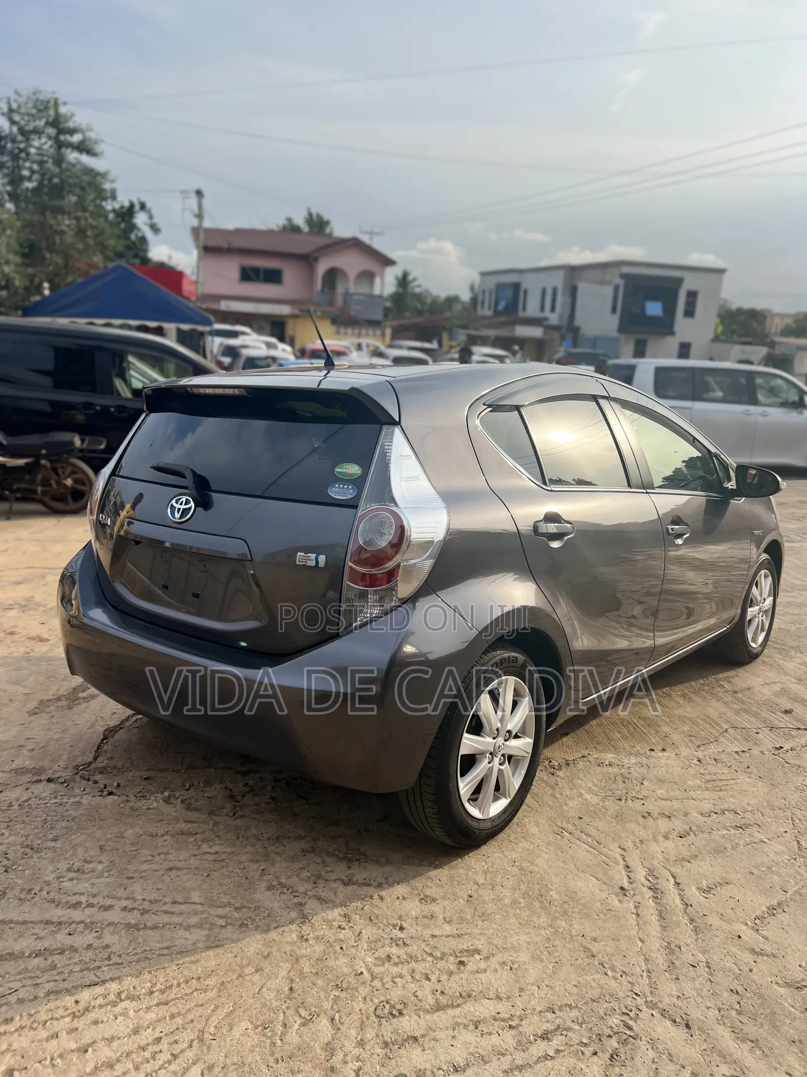 Toyota Aqua L 2014 Gray
