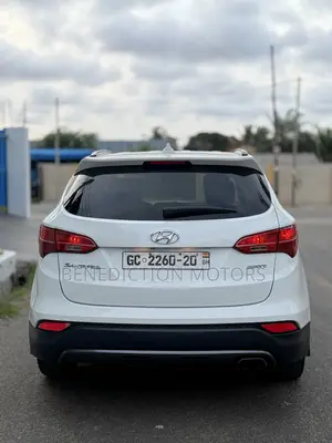Hyundai Santa Fe 2014 White