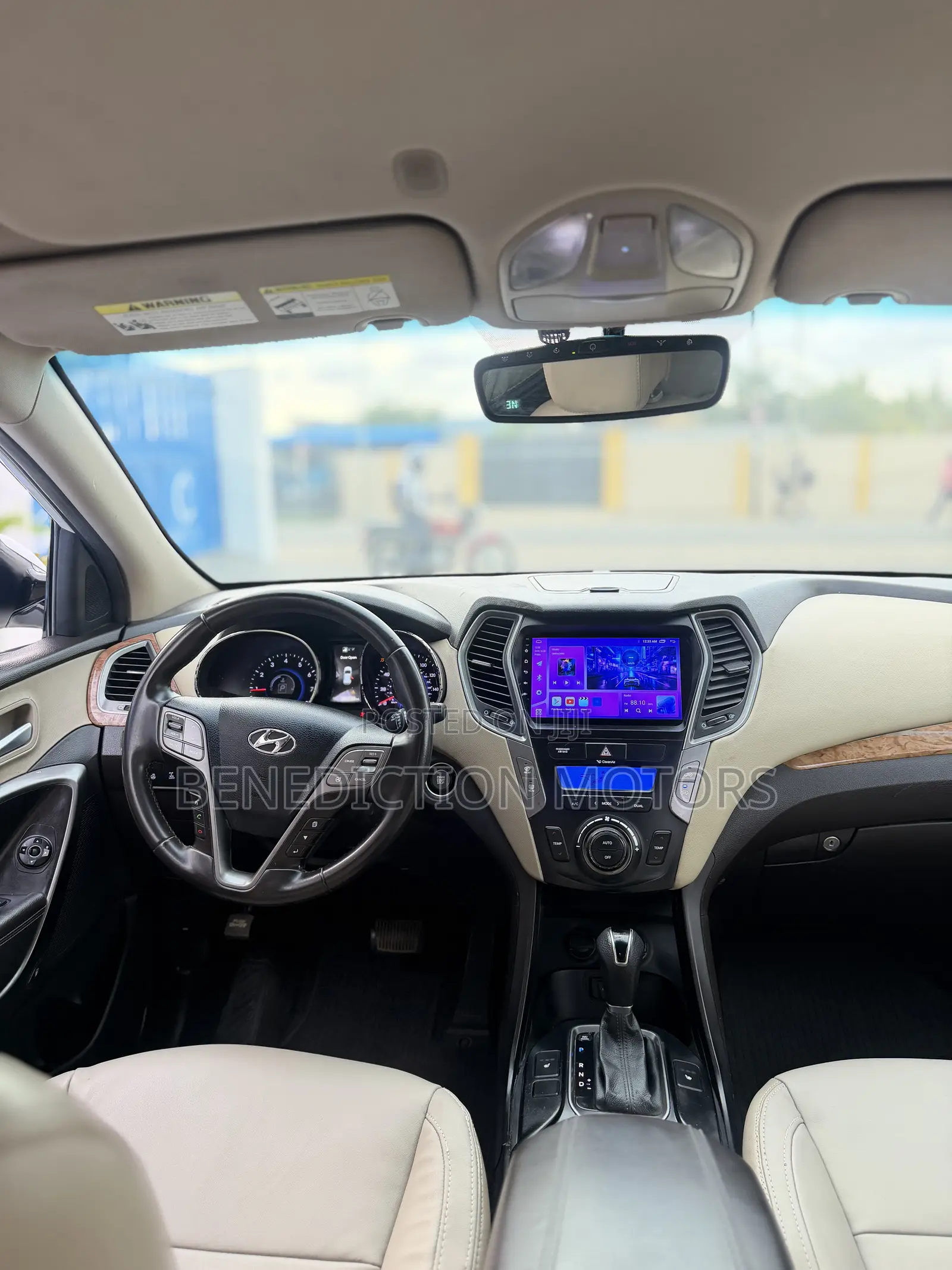 Hyundai Santa Fe 2014 White