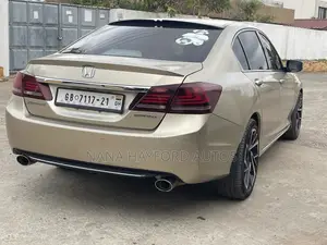 Honda Accord 2015 Gold