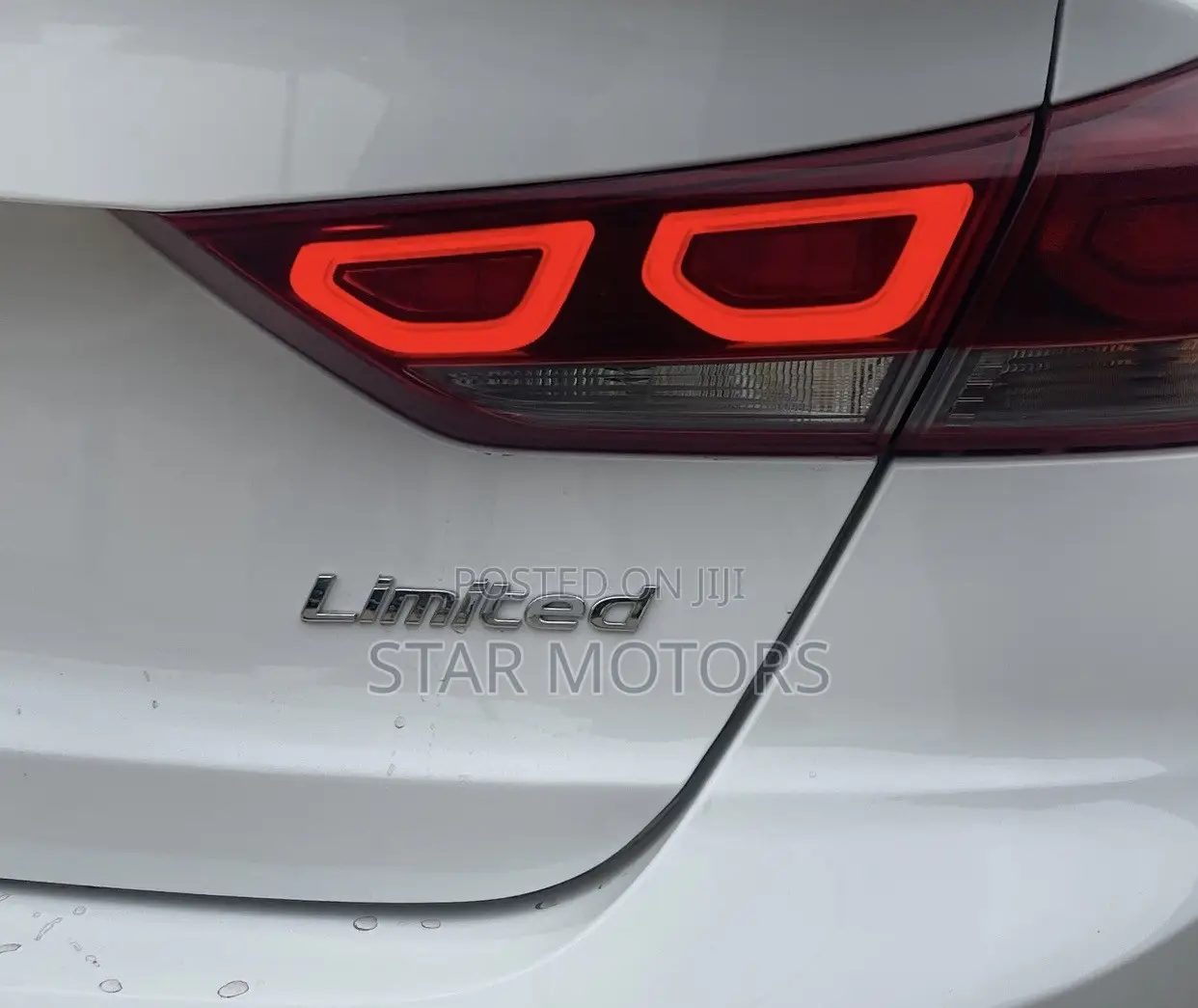 Hyundai Elantra 2017 White