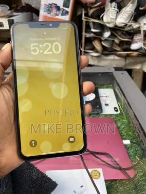 Apple iPhone 11 Pro Max 64 GB Gold