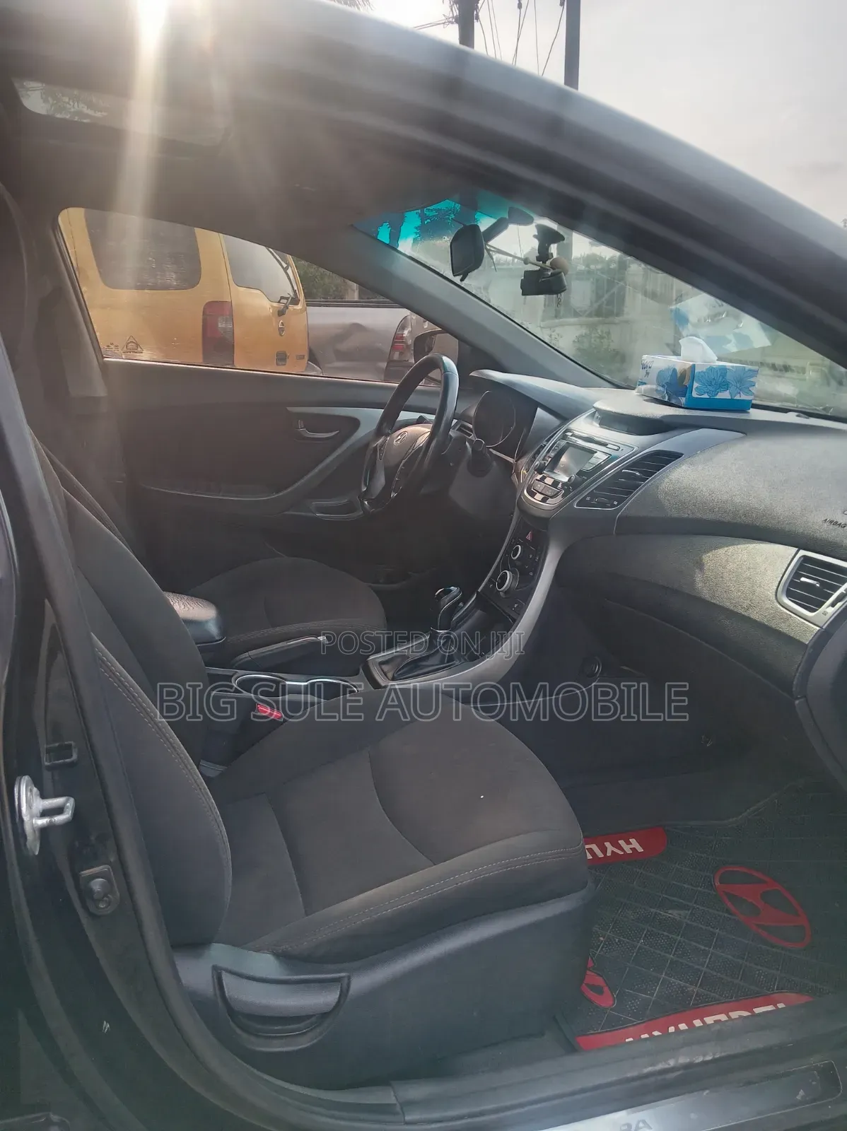 Hyundai Elantra Limited Sedan FWD (1.8L 4cyl 6A) 2016 Black