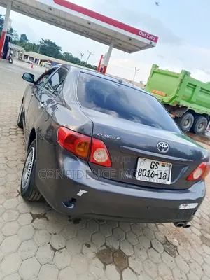 Toyota Corolla 2010 Gray