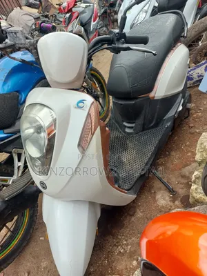 SYM Mio 2023 White