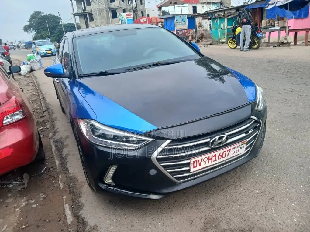 Hyundai Elantra Limited Sedan FWD (2.0L 4cyl 6A) 2017 Blue