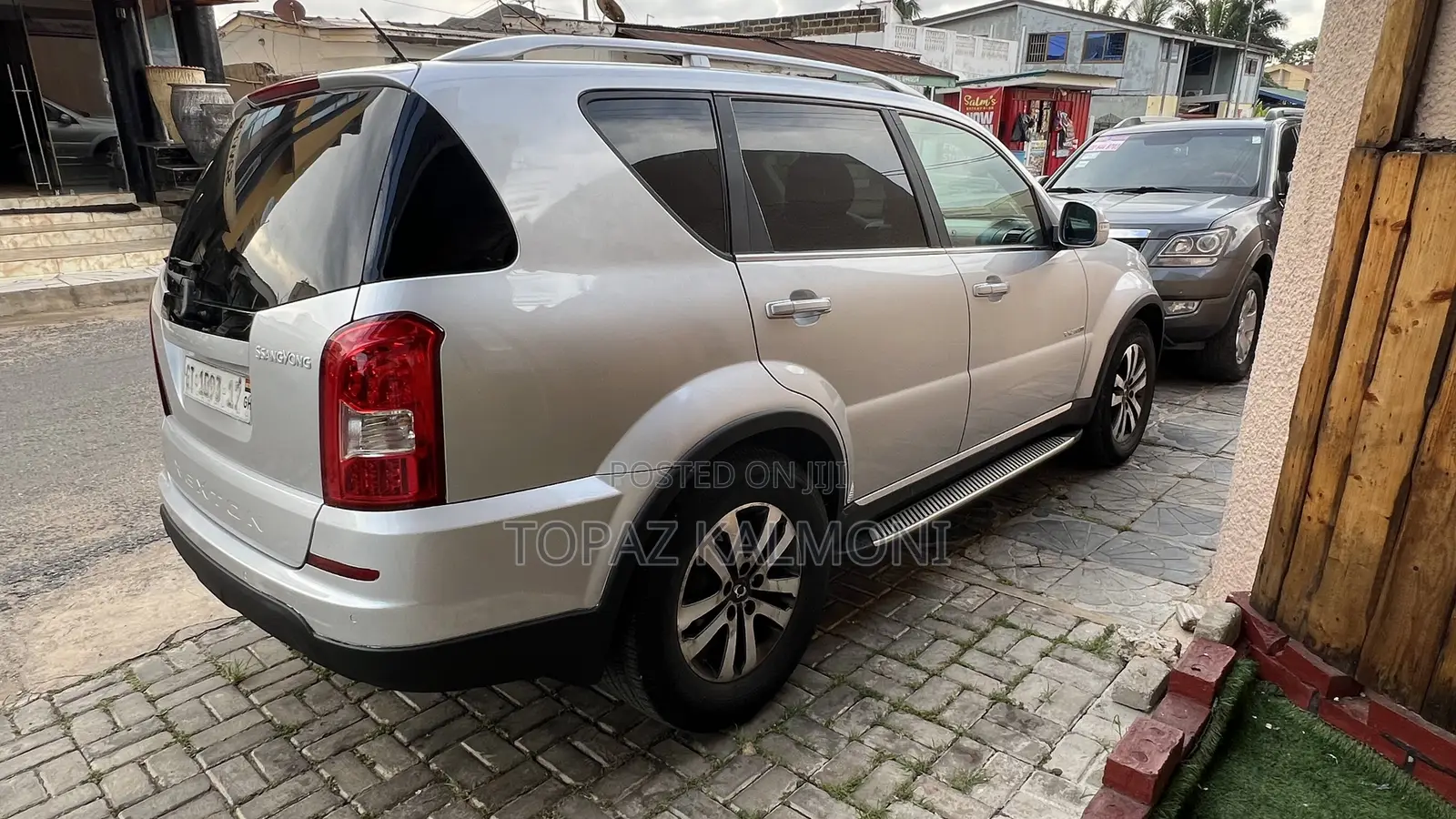 SsangYong Rexton 2016 Silver