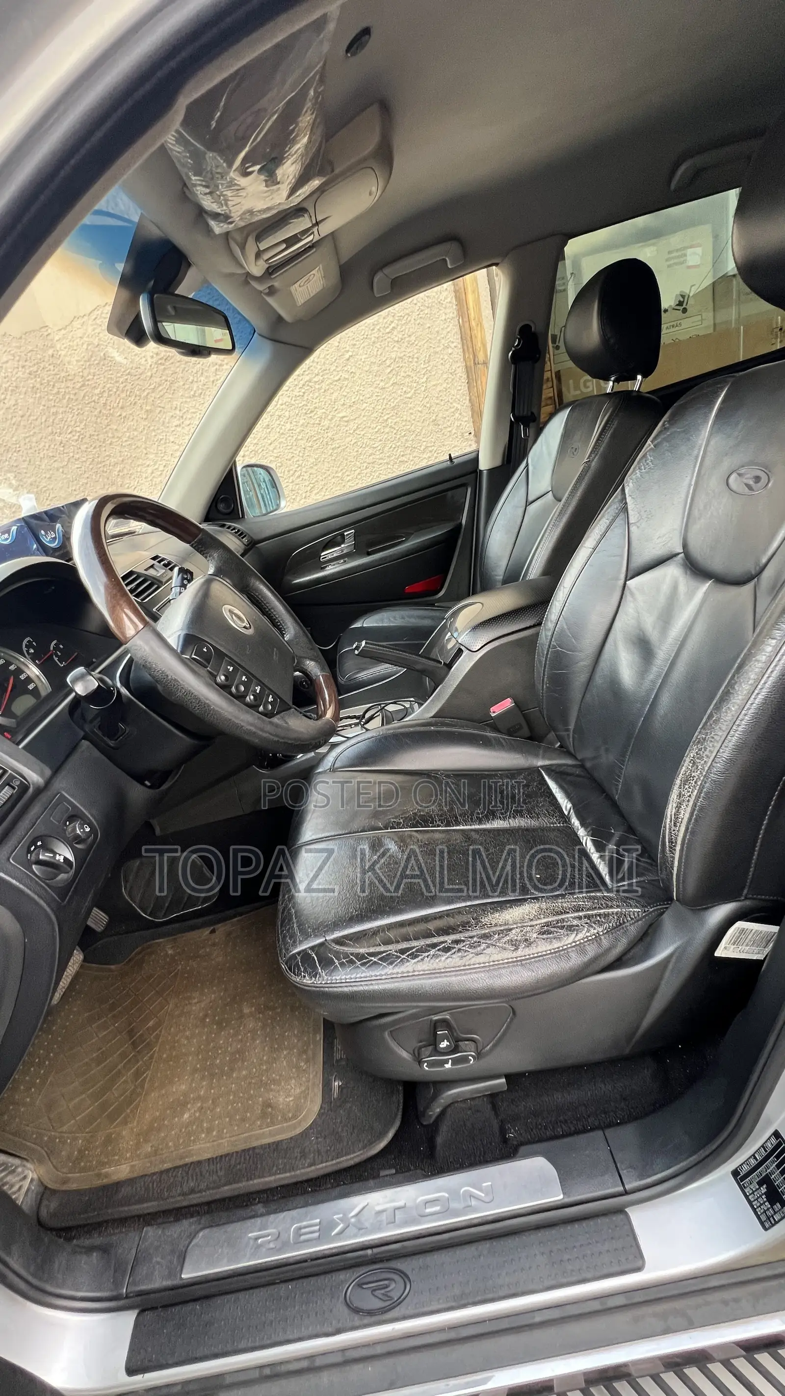 SsangYong Rexton 2016 Silver