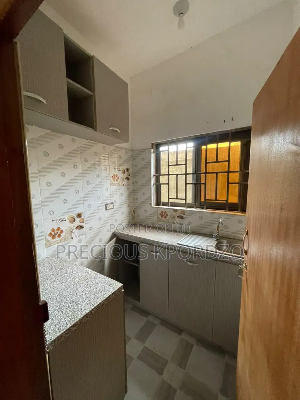 1bdrm Room & Parlour in Forster Home Last, Frafraha for rent