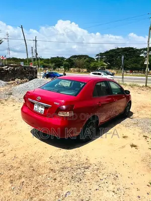Toyota Yaris 2010 Red
