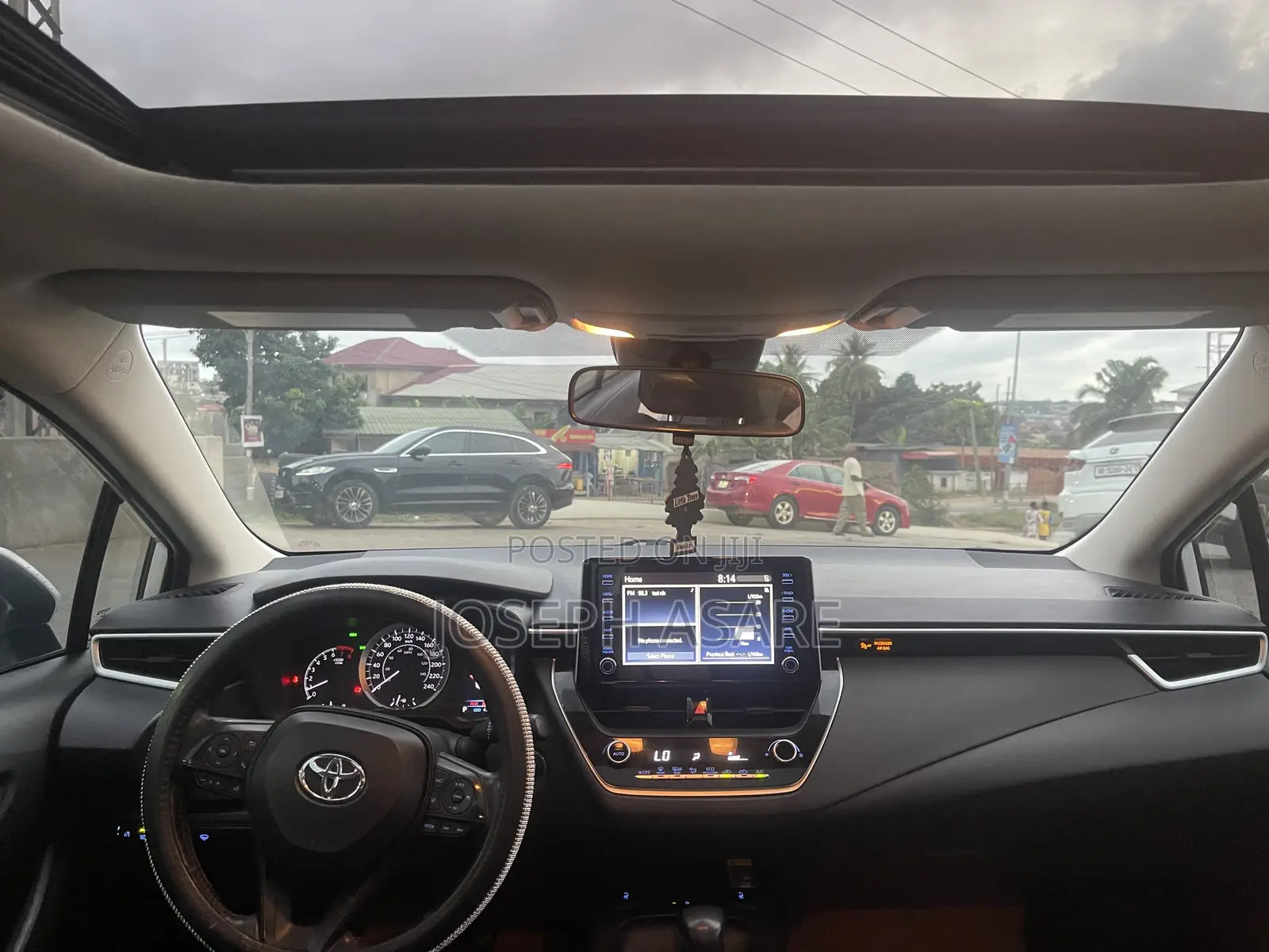 Toyota Corolla LE 2020 White
