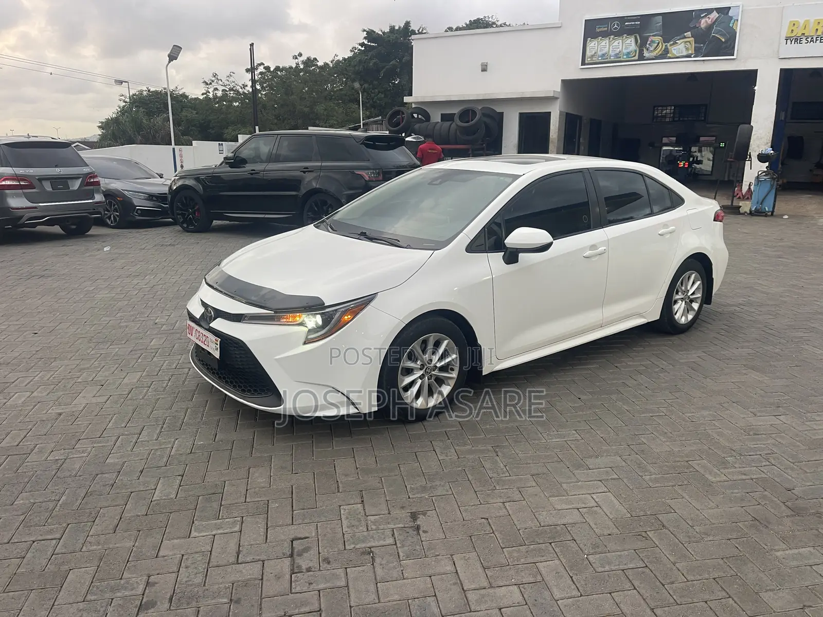 Toyota Corolla LE 2020 White