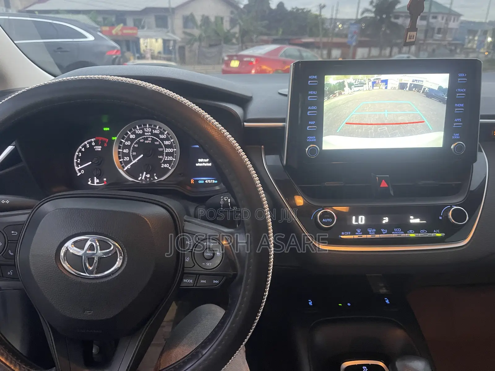 Toyota Corolla LE 2020 White