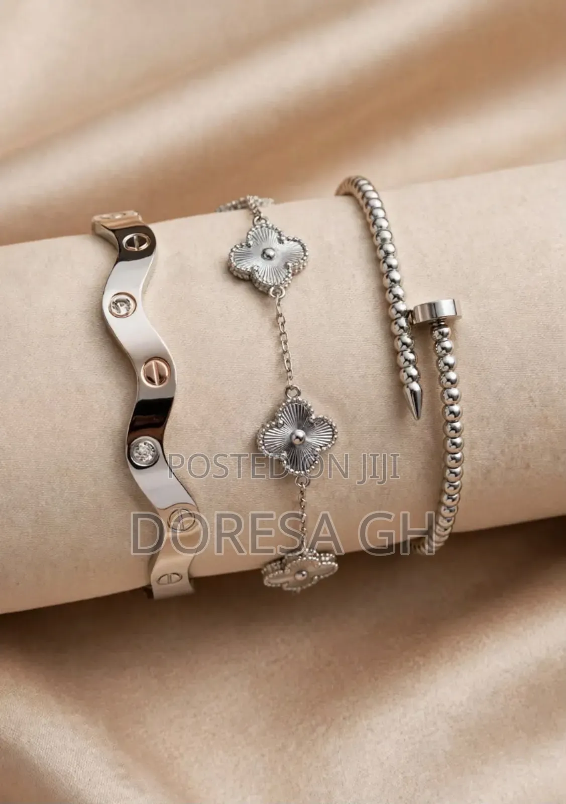 Bangle and Bracelet Set With Gift Case for Ladies