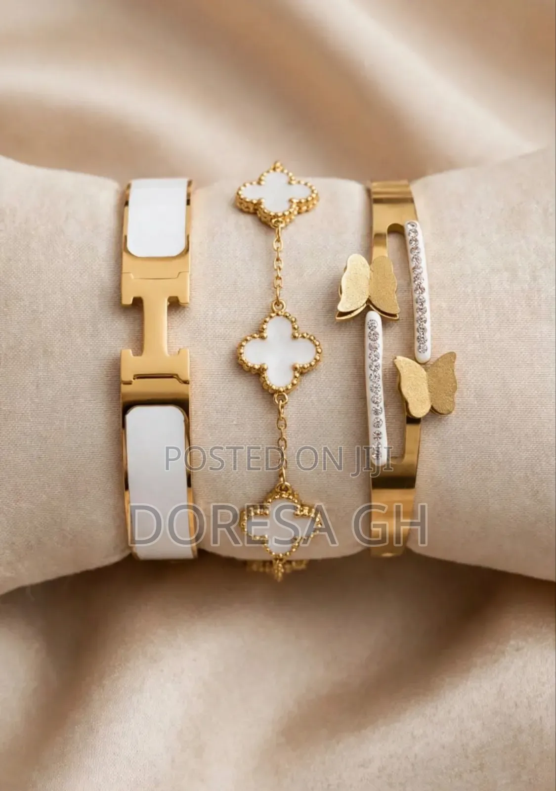 Bangle and Bracelet Set With Gift Case for Ladies