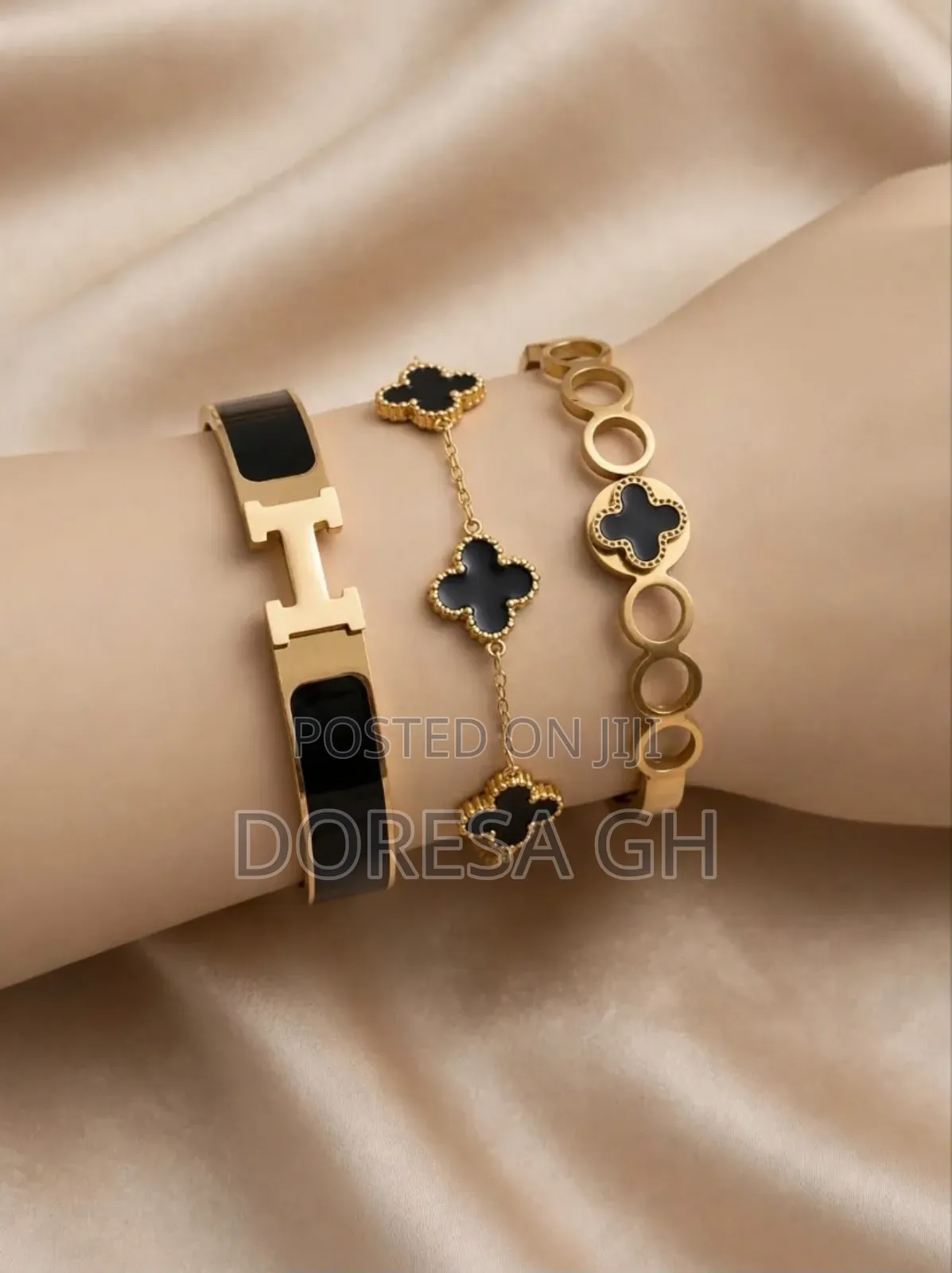 Bangle and Bracelet Set With Gift Case for Ladies