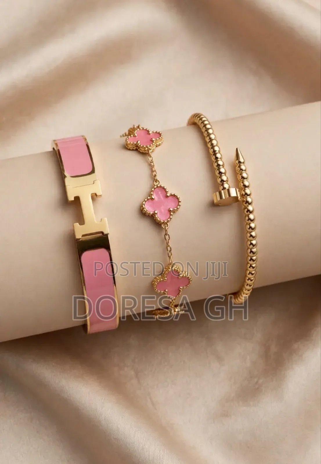 Bangle and Bracelet Set With Gift Case for Ladies