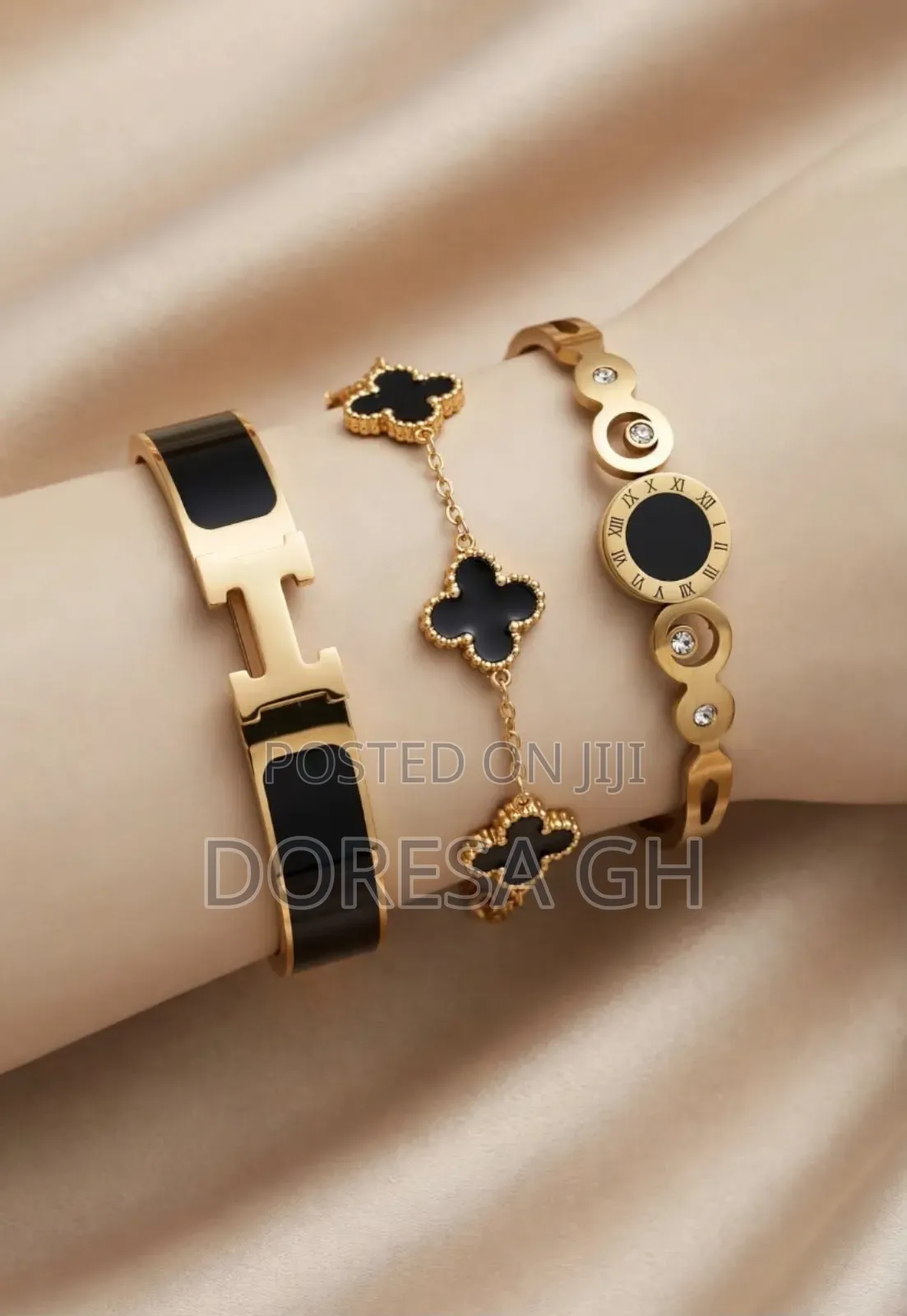 Bangle and Bracelet Set With Gift Case for Ladies