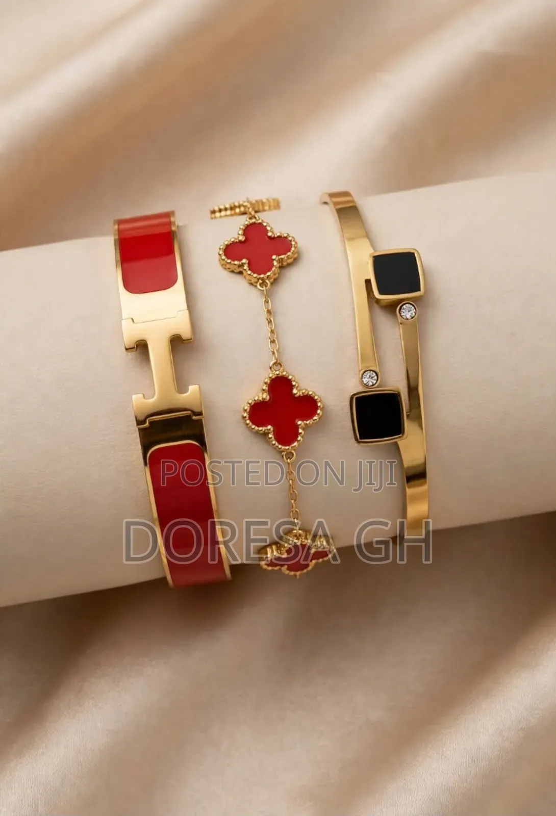 Bangle and Bracelet Set With Gift Case for Ladies