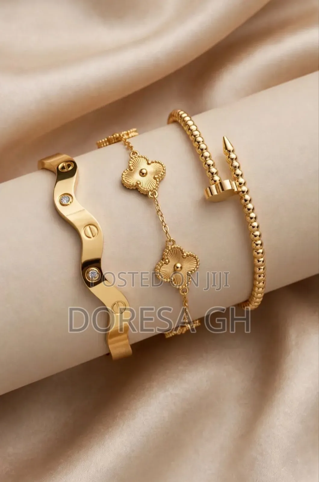 Bangle and Bracelet Set With Gift Case for Ladies