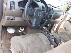 Nissan Frontier 2008 Gray