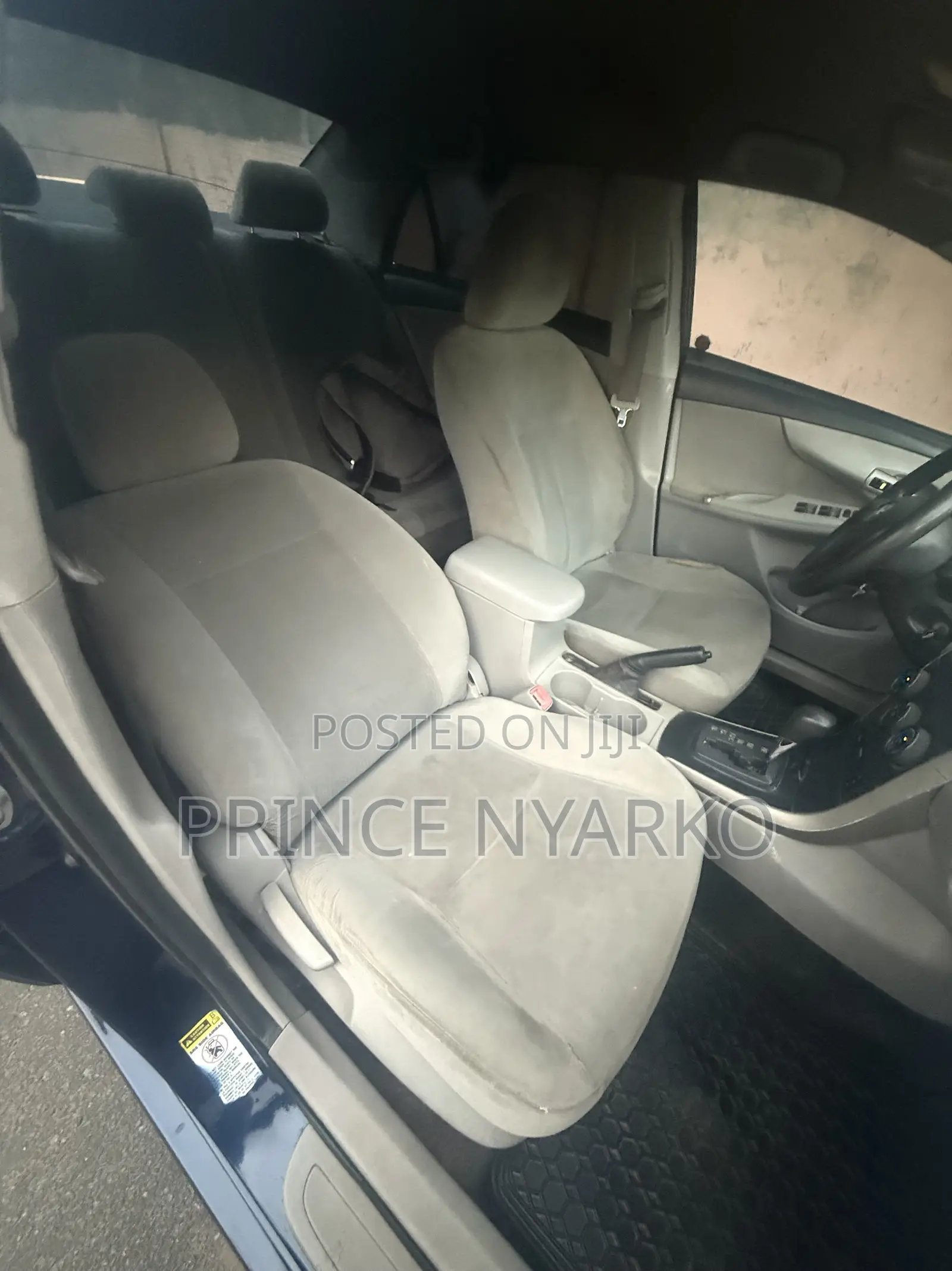 Toyota Corolla LE 4dr Sedan (1.8L 4cyl 4A) 2013 Blue
