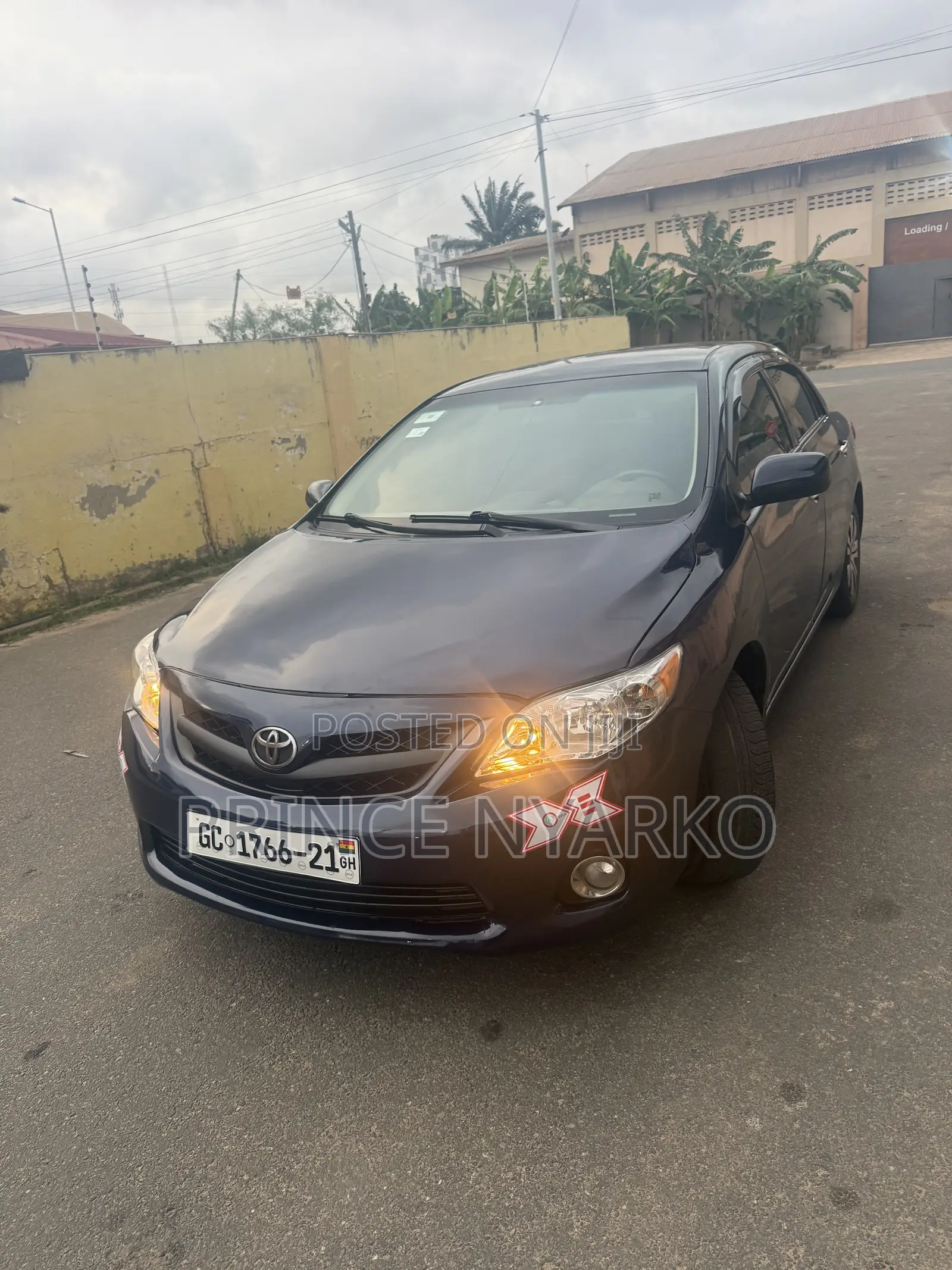 Toyota Corolla LE 4dr Sedan (1.8L 4cyl 4A) 2013 Blue