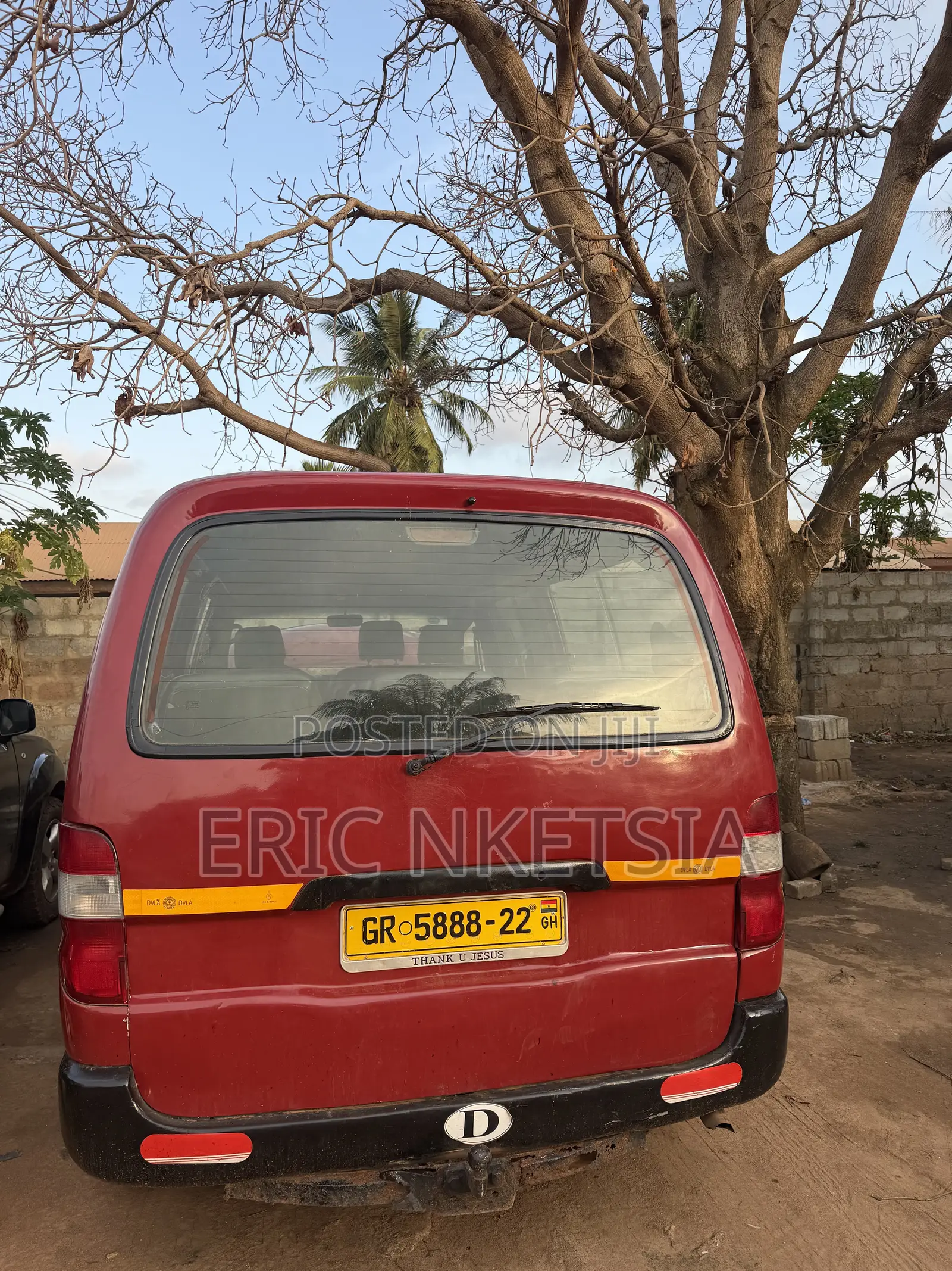 Toyota HiAce 2005 Red