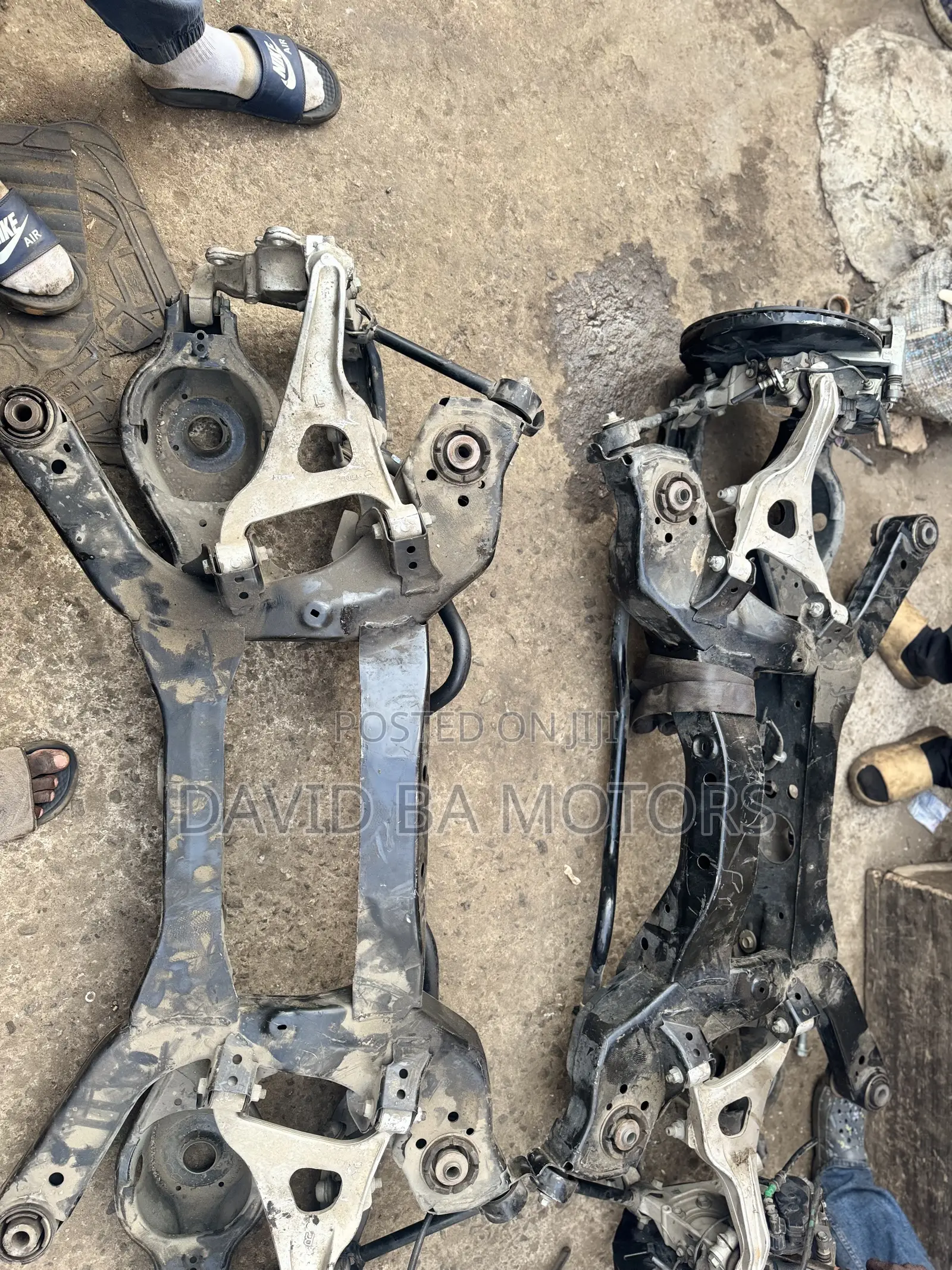 Mitsubishi Outlander 2023 Back Axel Complete Available