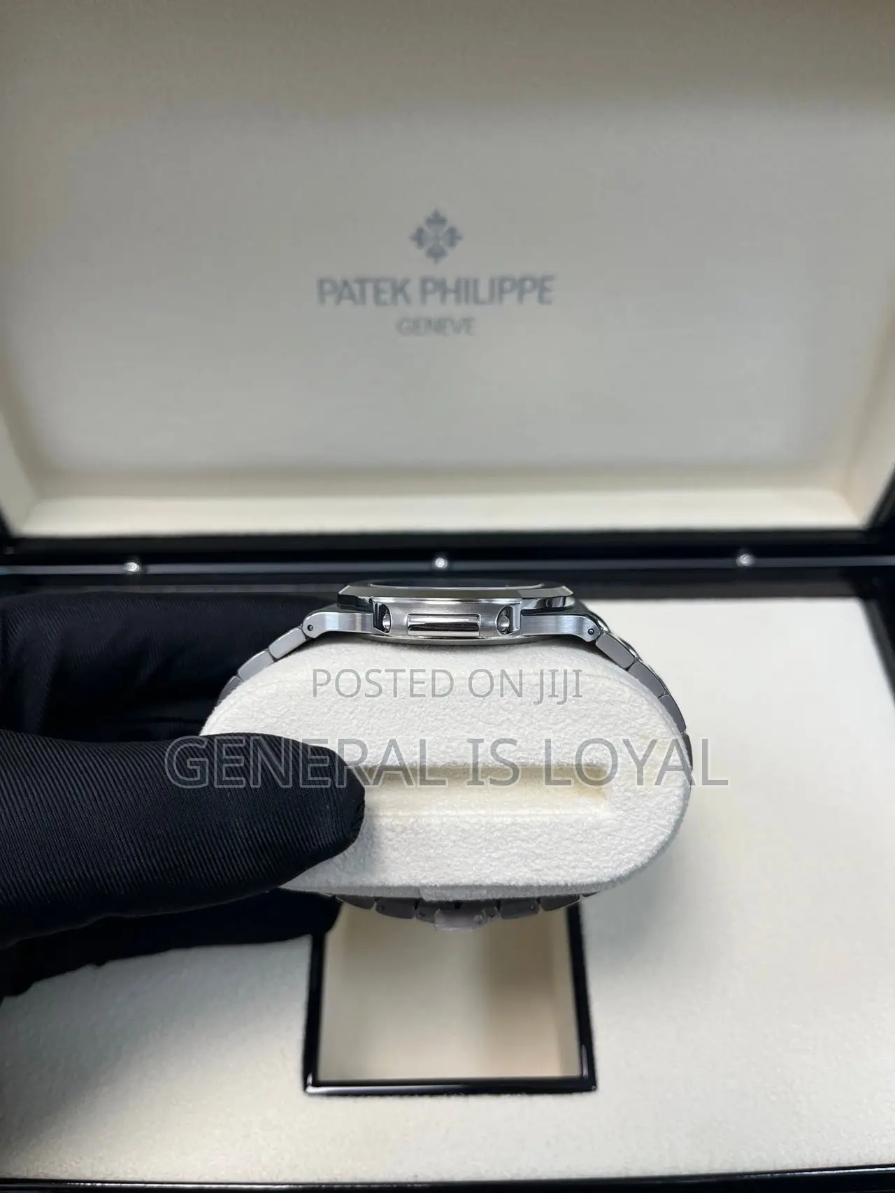 Patek Philippe Nautilus 'Tiffany & Co.' Automatic Blue Dial