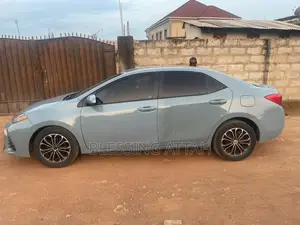 Toyota Corolla LE Eco Plus 4dr Sedan (1.8L 4cyl CVT) 2016