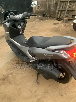 Yamaha NMAX 155 2022 Silver