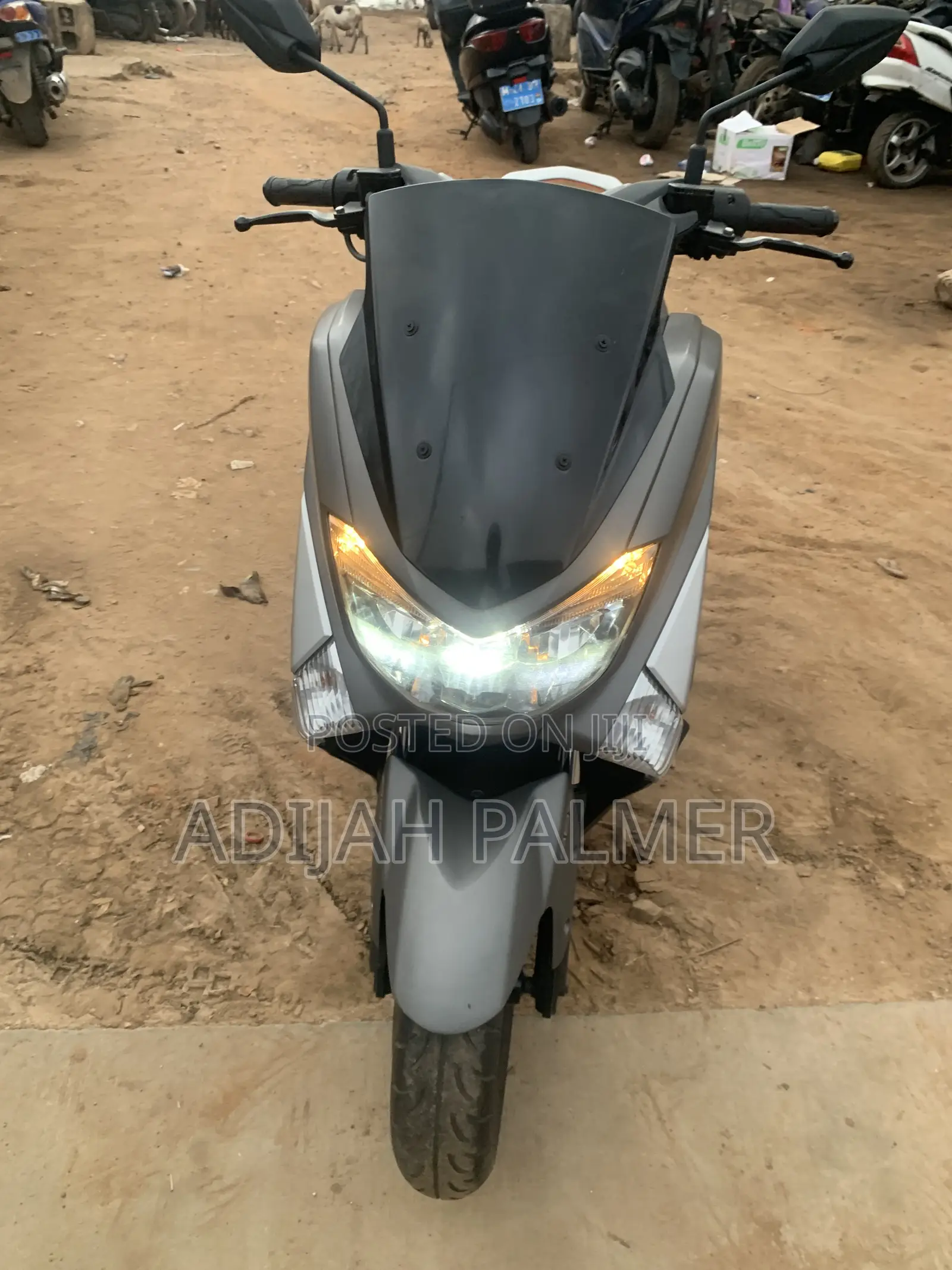 Yamaha NMAX 155 2022 Silver