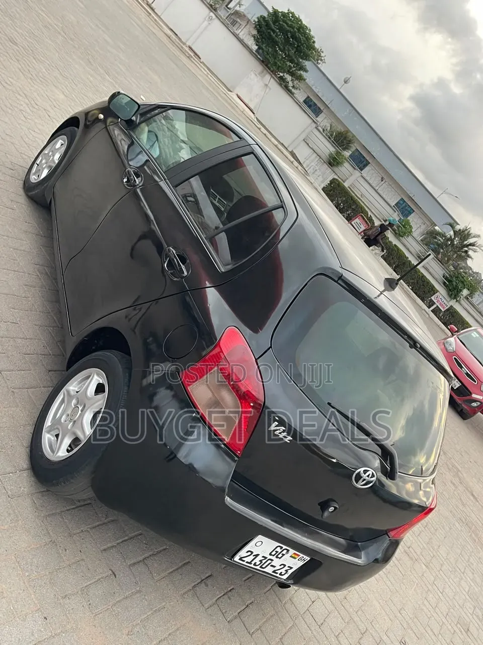 Toyota Vitz 2010 Black