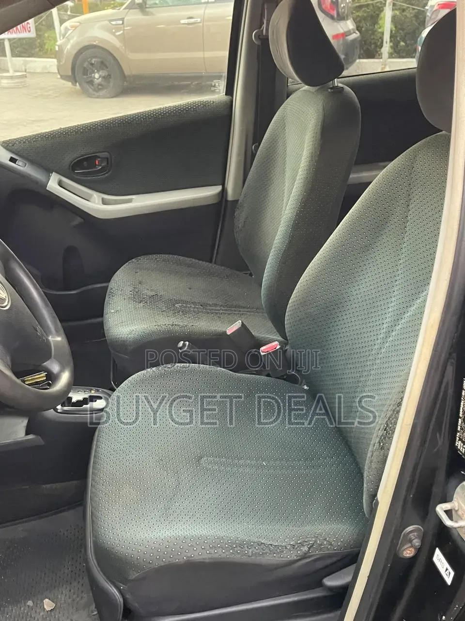 Toyota Vitz 2010 Black