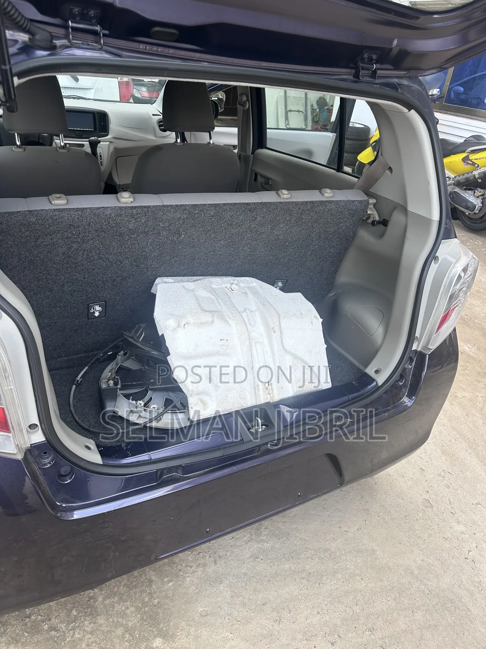 Daihatsu Mira 2015 Purple