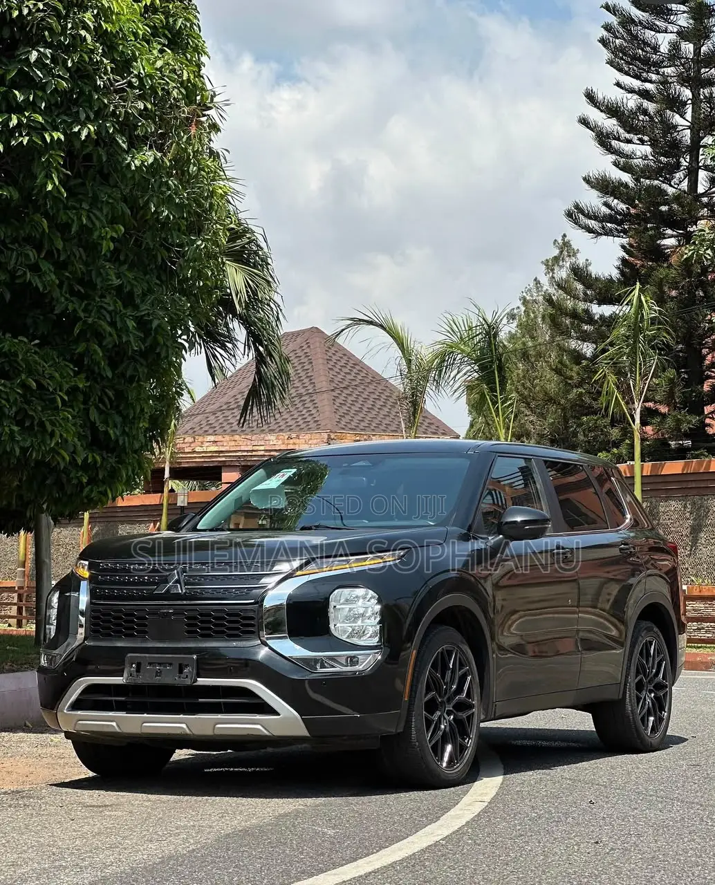 Mitsubishi Outlander 2023 Black