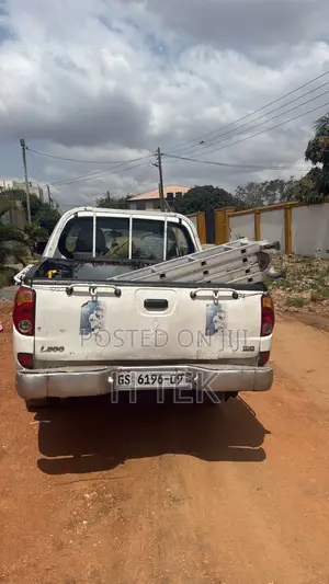 Mitsubishi L200 Double Cab 2.5 180hp 4WD 2009 White