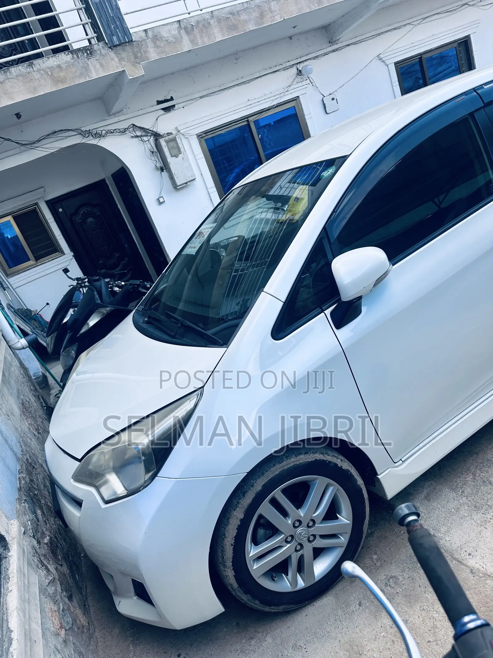 Toyota Ractis 2014 White