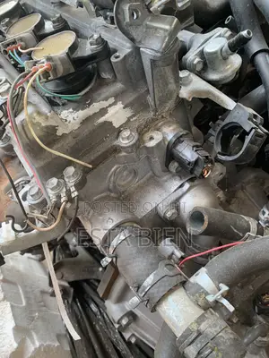 Toyota Vitz Engine With Gearbox Complete