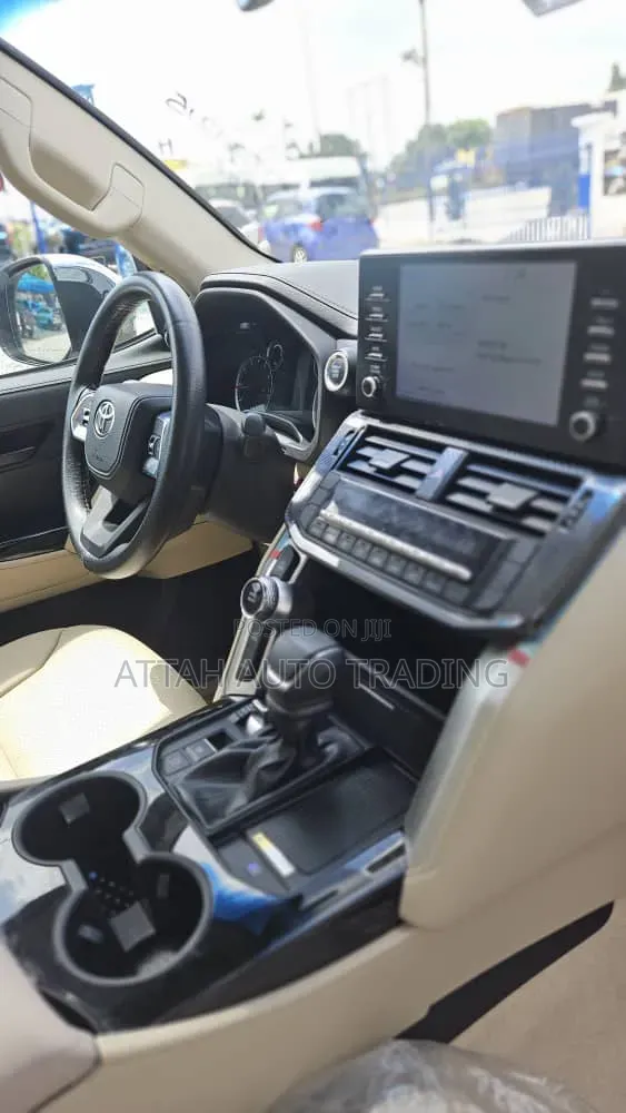 Toyota Land Cruiser 2024 Black