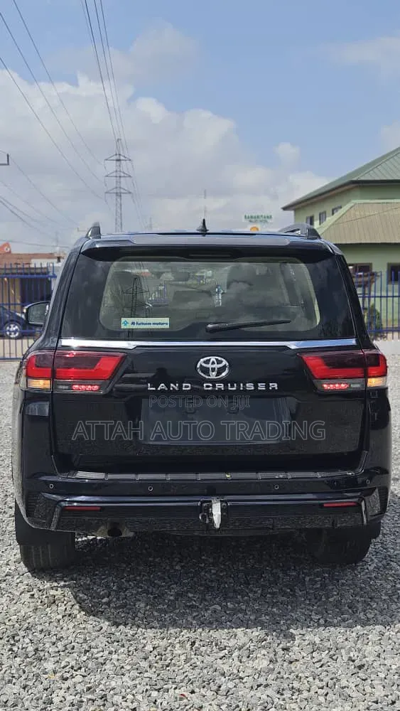 Toyota Land Cruiser 2024 Black