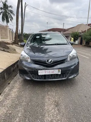 Toyota Vitz 2013 Gray