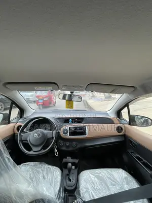 Toyota Vitz 2013 Gray