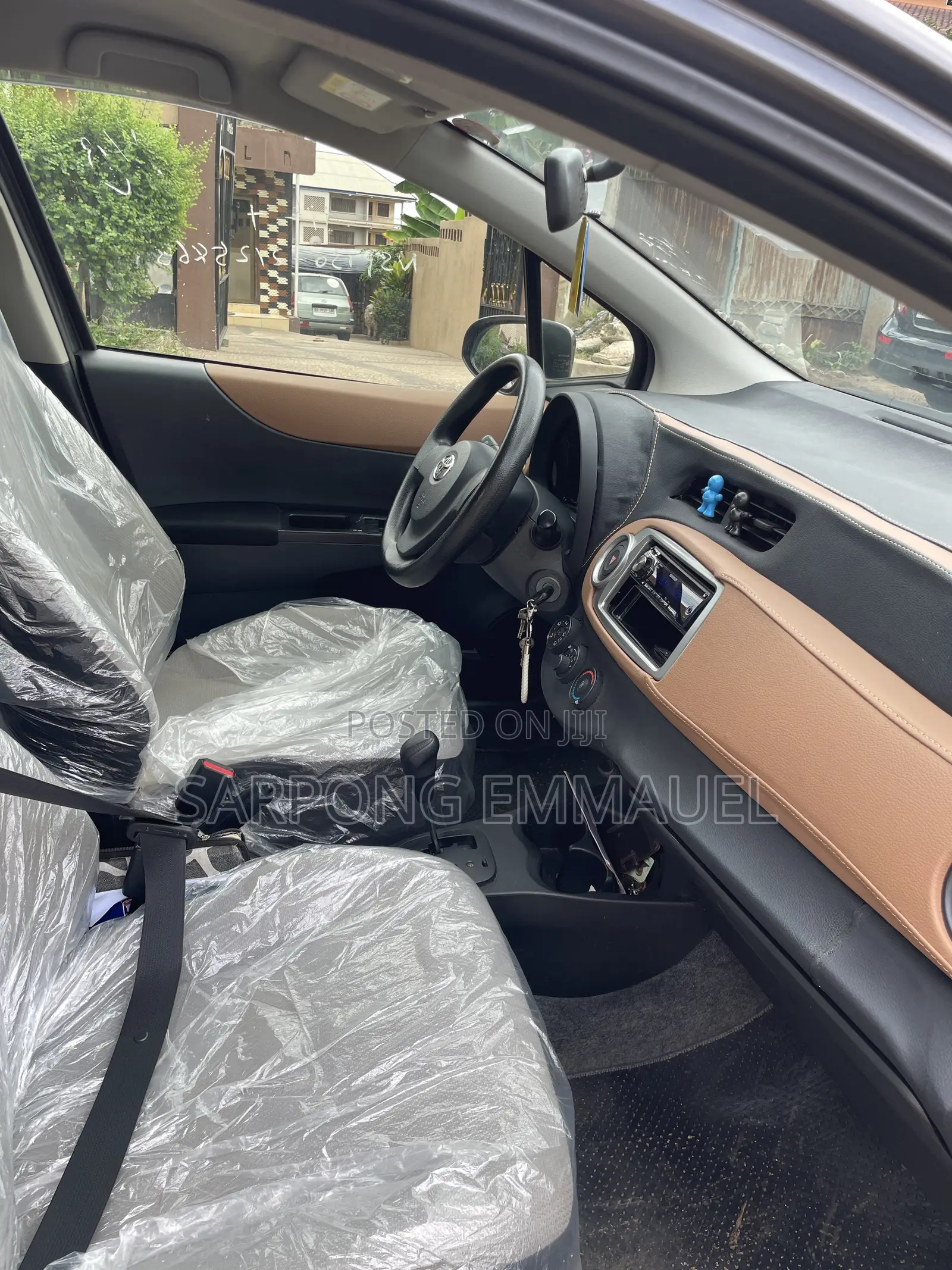Toyota Vitz 2013 Gray