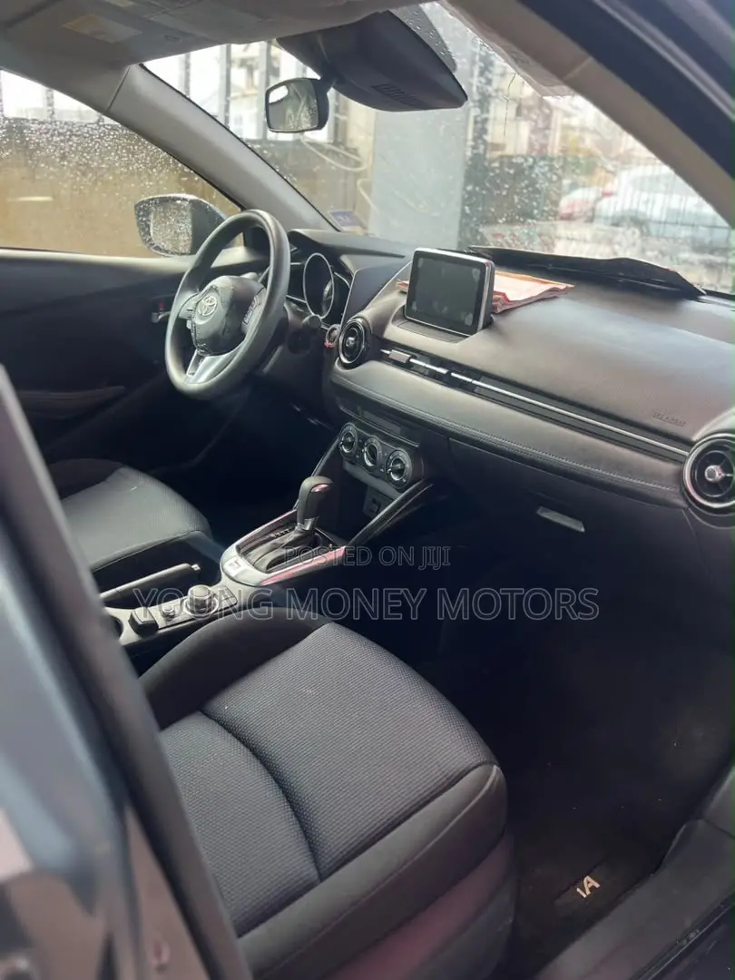 Toyota Yaris iA 1.5 FWD 2017 Black