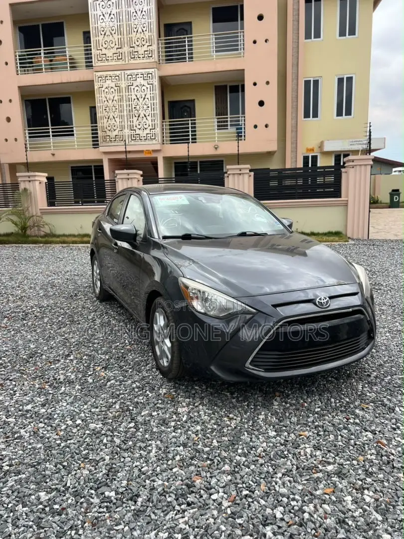 Toyota Yaris iA 1.5 FWD 2017 Black