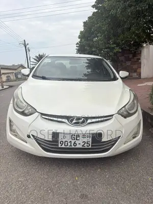 Hyundai Elantra 2022 White