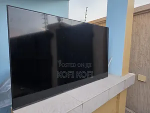 Samsung 50 Inch Crystal UHD 4K Smart TV