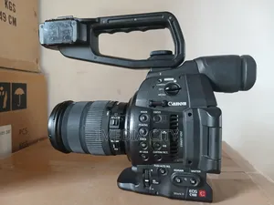 Canon C100 With Lens